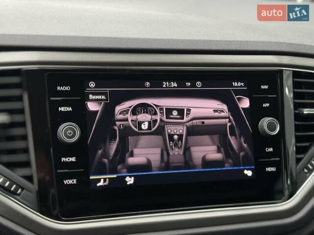 Синий Фольксваген Ти-Рок, объемом двигателя 1.5 л и пробегом 96 тыс. км за 23300 $, фото 30 на Automoto.ua