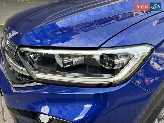 Синий Фольксваген Ти-Рок, объемом двигателя 1.5 л и пробегом 17 тыс. км за 28900 $, фото 30 на Automoto.ua