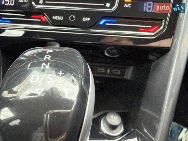 Синий Фольксваген Ти-Рок, объемом двигателя 1.5 л и пробегом 11 тыс. км за 26000 $, фото 9 на Automoto.ua