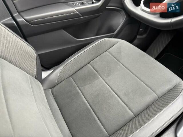 Синий Фольксваген Ти-Рок, объемом двигателя 1.5 л и пробегом 11 тыс. км за 26000 $, фото 6 на Automoto.ua