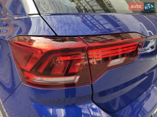 Синий Фольксваген Ти-Рок, объемом двигателя 1.5 л и пробегом 17 тыс. км за 28900 $, фото 33 на Automoto.ua