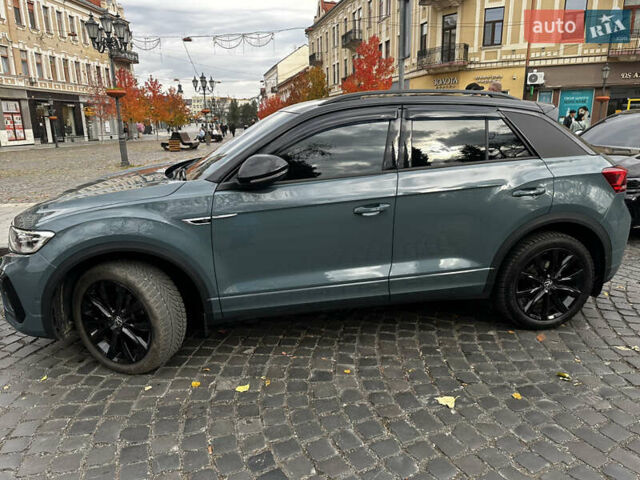 Синий Фольксваген Ти-Рок, объемом двигателя 1.4 л и пробегом 30 тыс. км за 30999 $, фото 2 на Automoto.ua