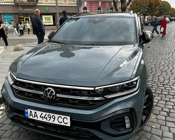 Синий Фольксваген Ти-Рок, объемом двигателя 1.4 л и пробегом 30 тыс. км за 30999 $, фото 1 на Automoto.ua