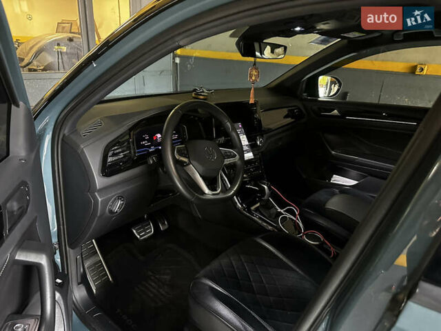 Синий Фольксваген Ти-Рок, объемом двигателя 1.4 л и пробегом 30 тыс. км за 30999 $, фото 13 на Automoto.ua