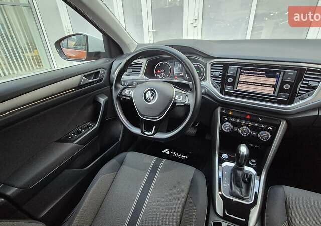 Фольксваген Ти-Рок 2020 в Киеве на Automoto.ua Оранжевый Фольксваген Ти-Рок, объемом двигателя 1.5 л и пробегом 85 тыс. км за 20000 $, фото 30 на Automoto.ua