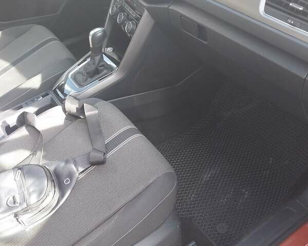 Фольксваген Ти-Рок 2020 в Киеве на Automoto.ua Оранжевый Фольксваген Ти-Рок, объемом двигателя 1.5 л и пробегом 49 тыс. км за 21300 $, фото 9 на Automoto.ua