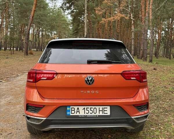 Оранжевый Фольксваген Ти-Рок, объемом двигателя 1.5 л и пробегом 33 тыс. км за 23000 $, фото 2 на Automoto.ua