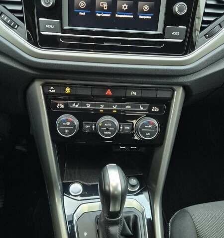 Фольксваген Ти-Рок 2020 в Киеве на Automoto.ua Оранжевый Фольксваген Ти-Рок, объемом двигателя 1.5 л и пробегом 85 тыс. км за 20000 $, фото 16 на Automoto.ua