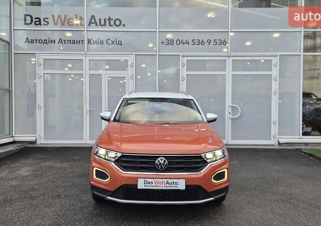 Фольксваген Ти-Рок 2020 в Киеве на Automoto.ua Оранжевый Фольксваген Ти-Рок, объемом двигателя 1.5 л и пробегом 85 тыс. км за 20000 $, фото 2 на Automoto.ua