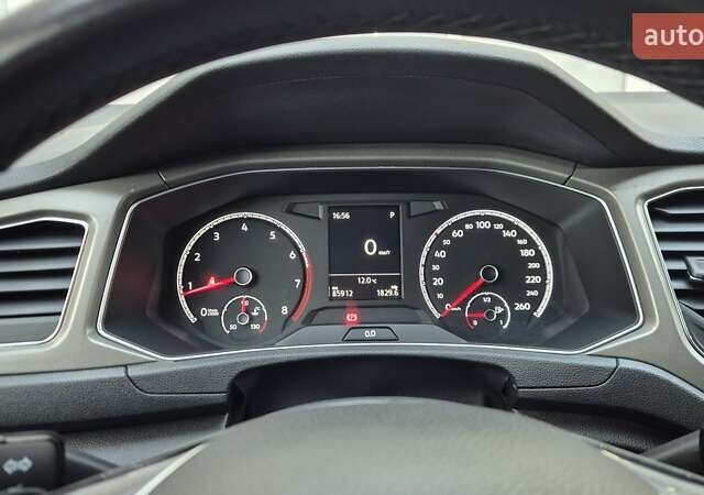 Фольксваген Ти-Рок 2020 в Киеве на Automoto.ua Оранжевый Фольксваген Ти-Рок, объемом двигателя 1.5 л и пробегом 85 тыс. км за 20000 $, фото 15 на Automoto.ua