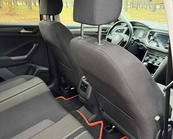 Оранжевый Фольксваген Ти-Рок, объемом двигателя 1.5 л и пробегом 33 тыс. км за 23000 $, фото 8 на Automoto.ua