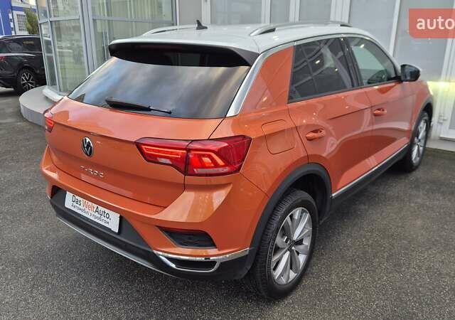 Фольксваген Ти-Рок 2020 в Киеве на Automoto.ua Оранжевый Фольксваген Ти-Рок, объемом двигателя 1.5 л и пробегом 85 тыс. км за 20000 $, фото 5 на Automoto.ua