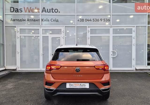Фольксваген Ти-Рок 2020 в Киеве на Automoto.ua Оранжевый Фольксваген Ти-Рок, объемом двигателя 1.5 л и пробегом 85 тыс. км за 20000 $, фото 3 на Automoto.ua