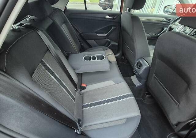 Фольксваген Ти-Рок 2020 в Киеве на Automoto.ua Оранжевый Фольксваген Ти-Рок, объемом двигателя 1.5 л и пробегом 85 тыс. км за 20000 $, фото 8 на Automoto.ua