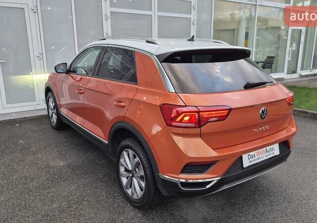 Фольксваген Ти-Рок 2020 в Киеве на Automoto.ua Оранжевый Фольксваген Ти-Рок, объемом двигателя 1.5 л и пробегом 85 тыс. км за 20000 $, фото 4 на Automoto.ua