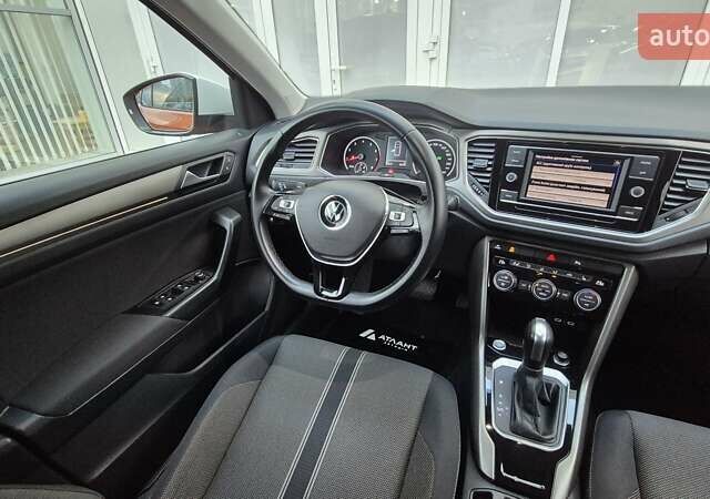 Фольксваген Ти-Рок 2020 в Киеве на Automoto.ua Оранжевый Фольксваген Ти-Рок, объемом двигателя 1.5 л и пробегом 85 тыс. км за 20000 $, фото 29 на Automoto.ua