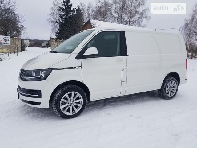 Білий Фольксваген T6 (Transporter) груз, об'ємом двигуна 2 л та пробігом 214 тис. км за 19800 $, фото 4 на Automoto.ua