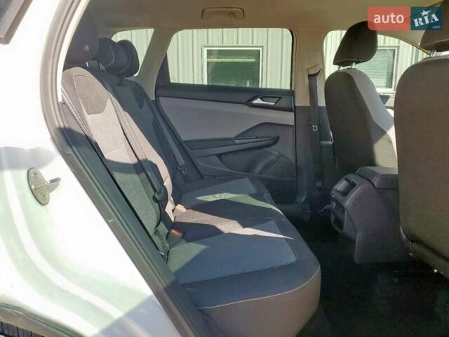 Белый Фольксваген Таос, объемом двигателя 1.5 л и пробегом 35 тыс. км за 5100 $, фото 10 на Automoto.ua