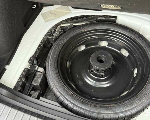 Белый Фольксваген Таос, объемом двигателя 1.5 л и пробегом 1 тыс. км за 25900 $, фото 10 на Automoto.ua