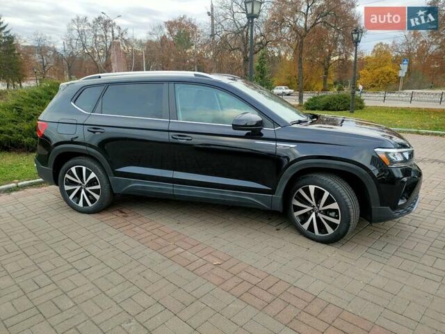 Черный Фольксваген Таос, объемом двигателя 1.5 л и пробегом 55 тыс. км за 20500 $, фото 7 на Automoto.ua