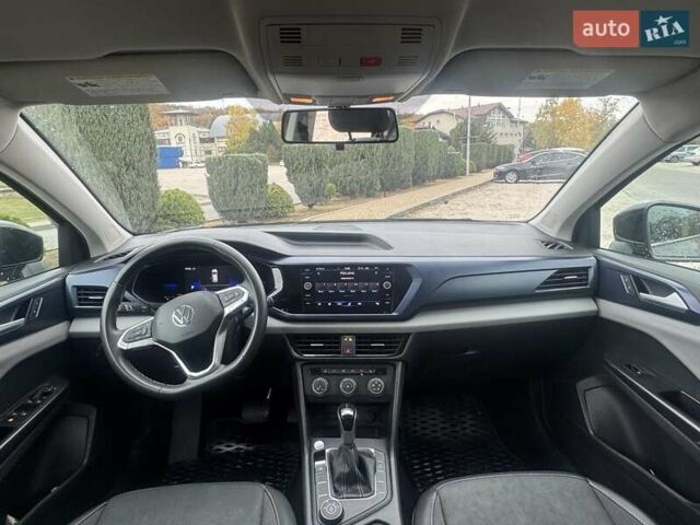 Черный Фольксваген Таос, объемом двигателя 1.5 л и пробегом 81 тыс. км за 18300 $, фото 4 на Automoto.ua
