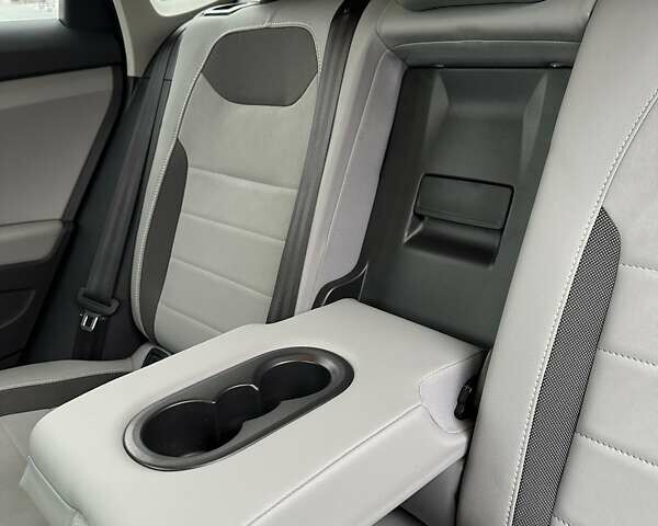 Черный Фольксваген Таос, объемом двигателя 1.5 л и пробегом 55 тыс. км за 19500 $, фото 24 на Automoto.ua