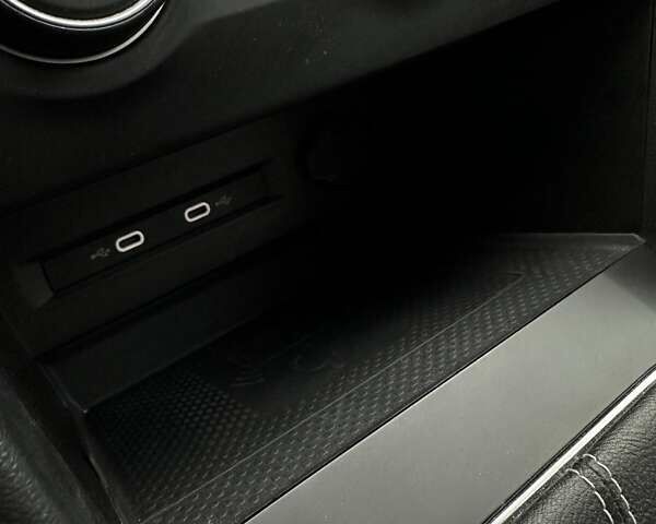 Черный Фольксваген Таос, объемом двигателя 1.5 л и пробегом 55 тыс. км за 19500 $, фото 37 на Automoto.ua