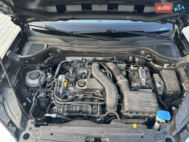 Черный Фольксваген Таос, объемом двигателя 1.5 л и пробегом 77 тыс. км за 18800 $, фото 69 на Automoto.ua