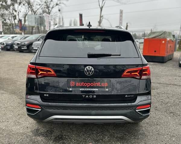Черный Фольксваген Таос, объемом двигателя 1.5 л и пробегом 55 тыс. км за 19500 $, фото 12 на Automoto.ua