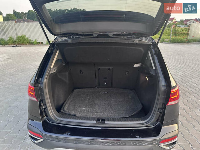 Черный Фольксваген Таос, объемом двигателя 1.5 л и пробегом 77 тыс. км за 18800 $, фото 67 на Automoto.ua