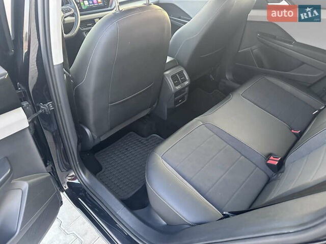 Черный Фольксваген Таос, объемом двигателя 1.5 л и пробегом 77 тыс. км за 18800 $, фото 54 на Automoto.ua