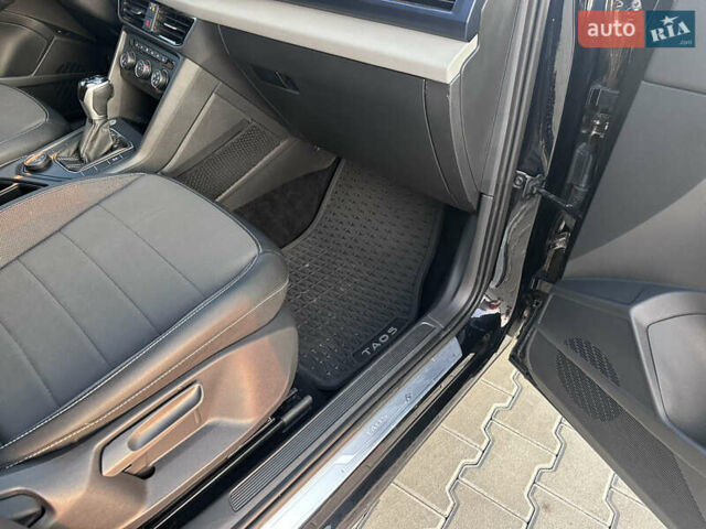 Черный Фольксваген Таос, объемом двигателя 1.5 л и пробегом 77 тыс. км за 18800 $, фото 66 на Automoto.ua