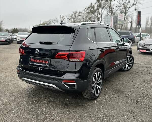 Черный Фольксваген Таос, объемом двигателя 1.5 л и пробегом 55 тыс. км за 19500 $, фото 8 на Automoto.ua