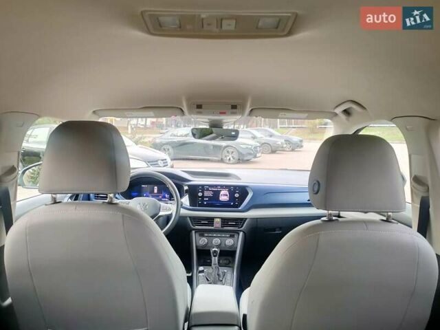 Черный Фольксваген Таос, объемом двигателя 1.5 л и пробегом 55 тыс. км за 20500 $, фото 13 на Automoto.ua