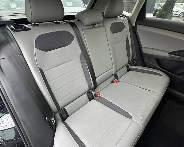 Черный Фольксваген Таос, объемом двигателя 1.5 л и пробегом 55 тыс. км за 19500 $, фото 20 на Automoto.ua