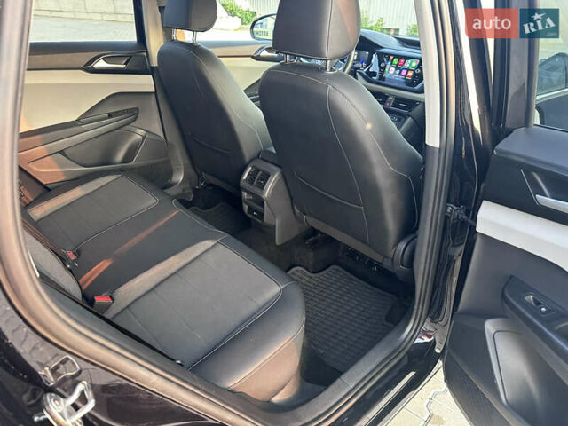 Черный Фольксваген Таос, объемом двигателя 1.5 л и пробегом 77 тыс. км за 18800 $, фото 59 на Automoto.ua