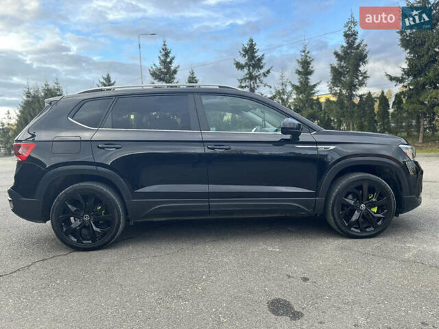 Черный Фольксваген Таос, объемом двигателя 1.5 л и пробегом 77 тыс. км за 18800 $, фото 2 на Automoto.ua