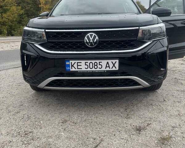 Черный Фольксваген Таос, объемом двигателя 1.5 л и пробегом 81 тыс. км за 18300 $, фото 1 на Automoto.ua