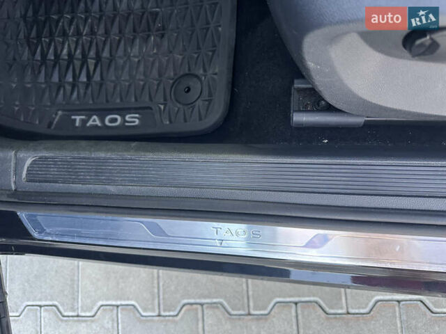 Черный Фольксваген Таос, объемом двигателя 1.5 л и пробегом 77 тыс. км за 18800 $, фото 45 на Automoto.ua