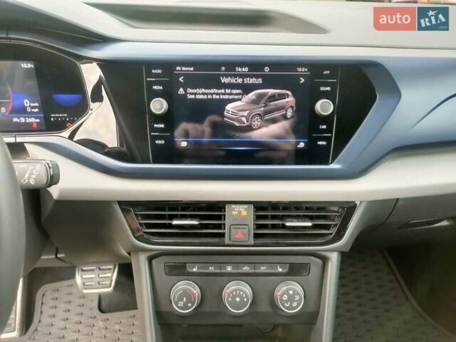 Черный Фольксваген Таос, объемом двигателя 1.5 л и пробегом 55 тыс. км за 20500 $, фото 16 на Automoto.ua