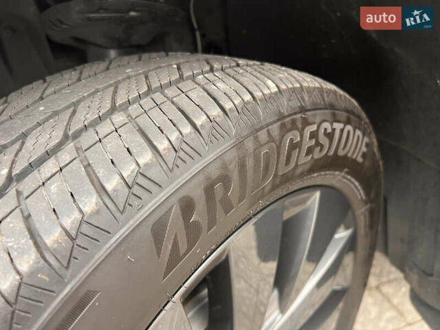 Черный Фольксваген Таос, объемом двигателя 1.5 л и пробегом 57 тыс. км за 22000 $, фото 11 на Automoto.ua