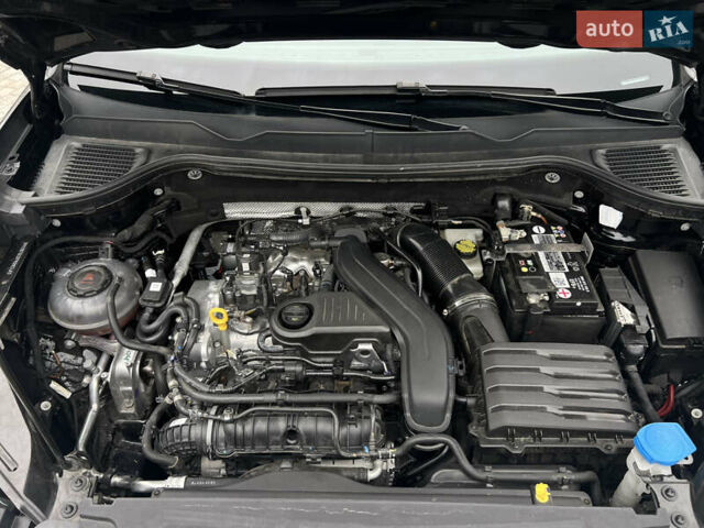 Черный Фольксваген Таос, объемом двигателя 1.5 л и пробегом 57 тыс. км за 22000 $, фото 13 на Automoto.ua