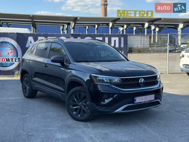 Чорний Фольксваген Таос, об'ємом двигуна 1.5 л та пробігом 12 тис. км за 20800 $, фото 4 на Automoto.ua