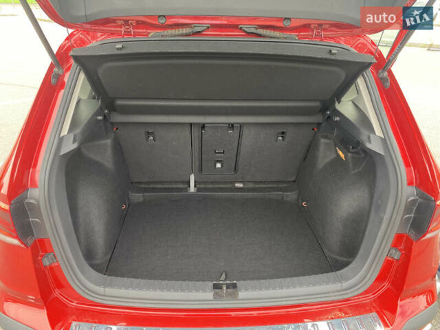 Червоний Фольксваген Таос, об'ємом двигуна 1.5 л та пробігом 92 тис. км за 19000 $, фото 20 на Automoto.ua