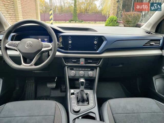 Красный Фольксваген Таос, объемом двигателя 1.5 л и пробегом 77 тыс. км за 19800 $, фото 8 на Automoto.ua