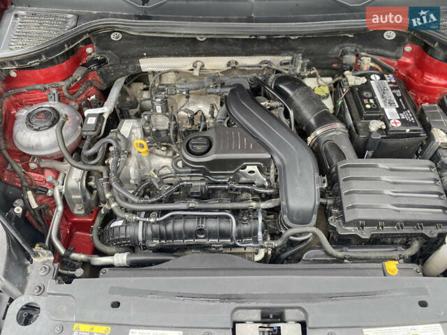 Червоний Фольксваген Таос, об'ємом двигуна 1.5 л та пробігом 92 тис. км за 19000 $, фото 25 на Automoto.ua