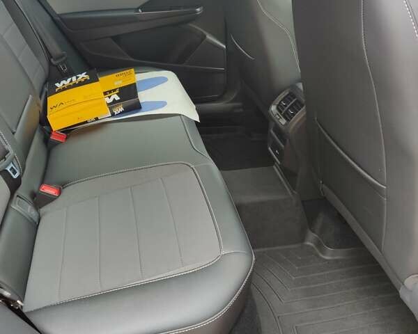 Красный Фольксваген Таос, объемом двигателя 1.5 л и пробегом 77 тыс. км за 19800 $, фото 1 на Automoto.ua