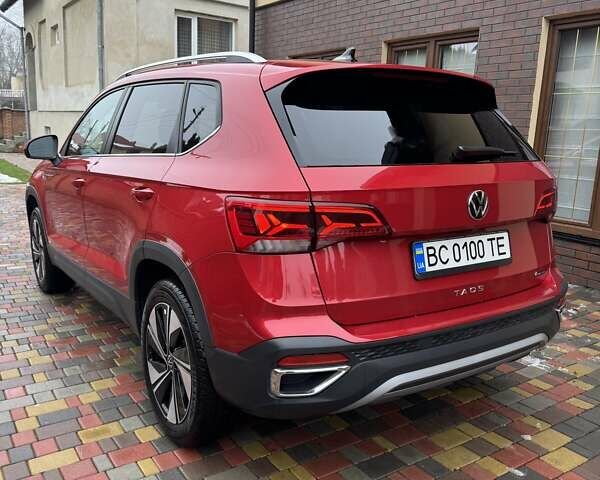 Красный Фольксваген Таос, объемом двигателя 1.5 л и пробегом 16 тыс. км за 25000 $, фото 4 на Automoto.ua