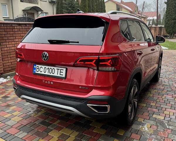 Красный Фольксваген Таос, объемом двигателя 1.5 л и пробегом 16 тыс. км за 25000 $, фото 8 на Automoto.ua