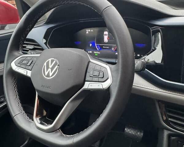 Красный Фольксваген Таос, объемом двигателя 1.5 л и пробегом 16 тыс. км за 25000 $, фото 34 на Automoto.ua